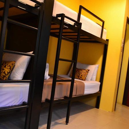 My Hostel Muntri 乔治敦 外观 照片